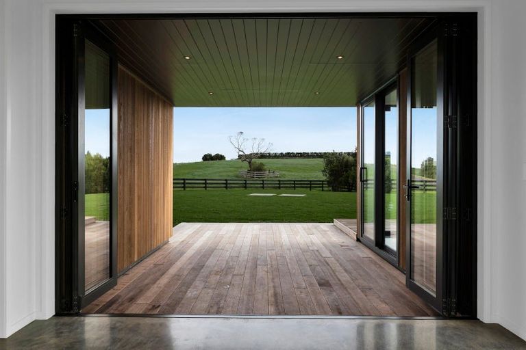 Photo of property in 29 Washer Road, Omata, New Plymouth, 4374