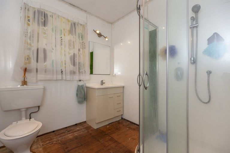 Photo of property in 44 Ruahine Street, Paraparaumu, 5032