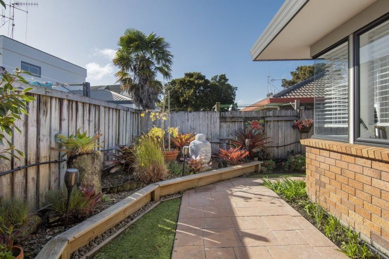 Photo of property in 15a Laburnum Glen, Mount Maunganui, 3116