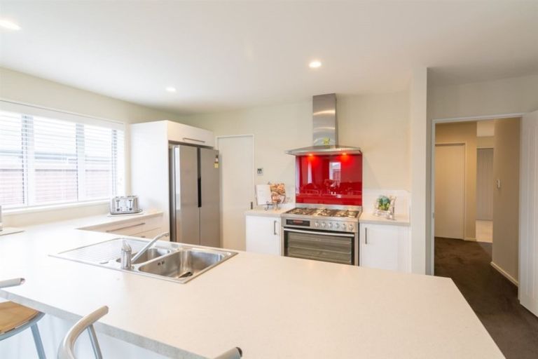 Photo of property in 21 Wootton Place, Kaiapoi, 7630