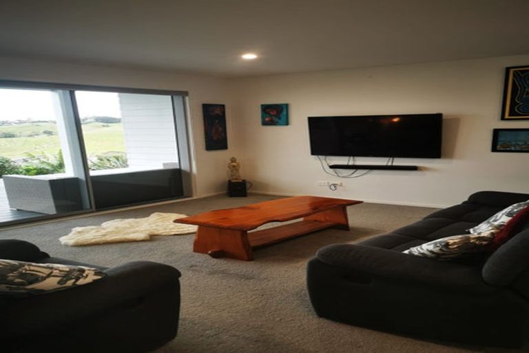 Photo of property in 14 Lori Lane, Coopers Beach, 0420