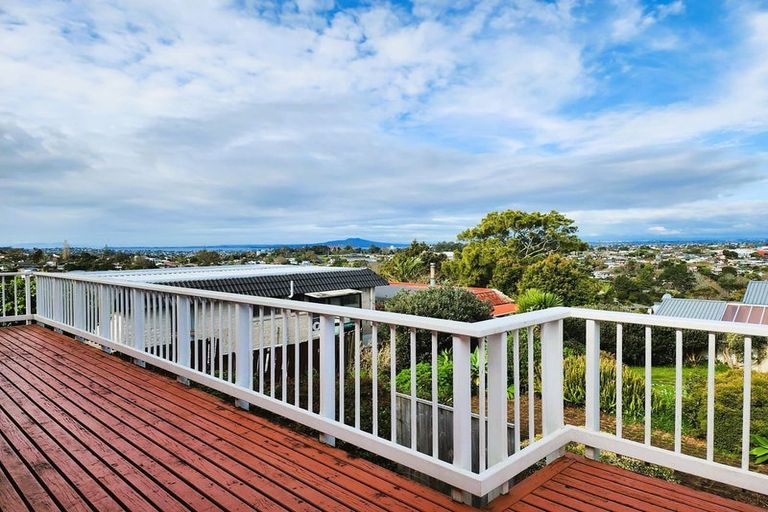 Photo of property in 54 Manuka Road, Glenfield, Auckland, 0629