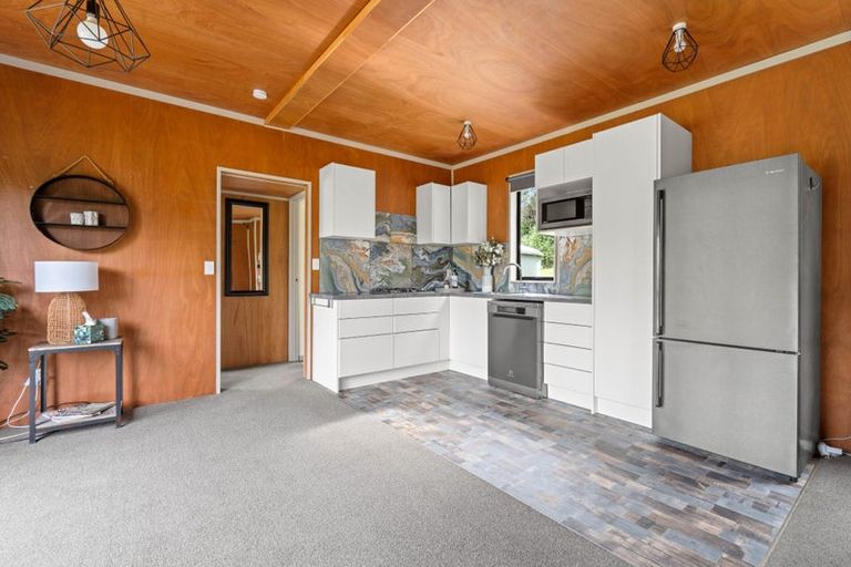 Photo of property in 90 Hoeke Road, Carrington, Carterton, 5791