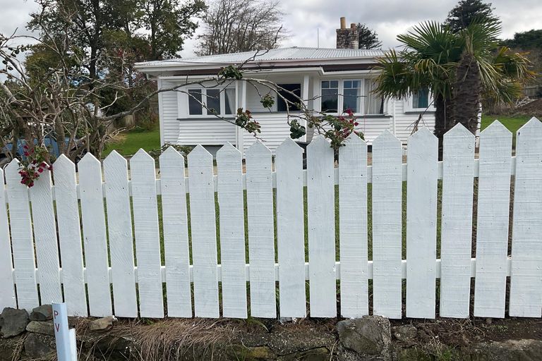 Photo of property in 77 Rodney Street, Wellsford, 0900
