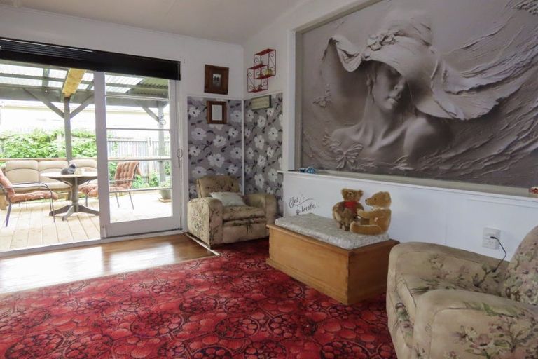 Photo of property in 69 Shiel Street, Reefton, 7830