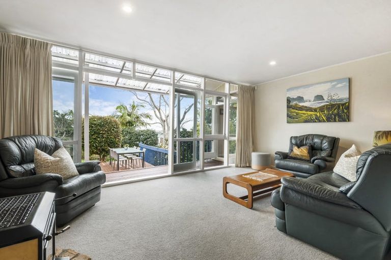 Photo of property in 23 Gretel Place, Hillcrest, Auckland, 0627