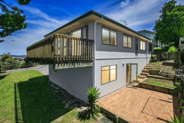 Photo of property in 726b East Coast Road, Pinehill, Auckland, 0632