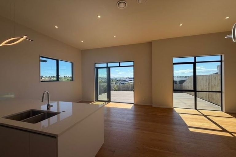 Photo of property in 10 Kowaitau Avenue, Beachlands, 2018