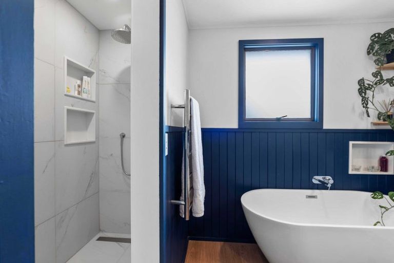 Photo of property in 8 Clearview Road, Lepperton, New Plymouth, 4373