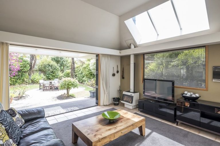Photo of property in 11a Nathan Avenue, Paraparaumu Beach, Paraparaumu, 5032