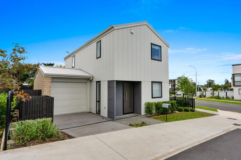 Photo of property in 1 Ara Reti, Mangere, Auckland, 2022