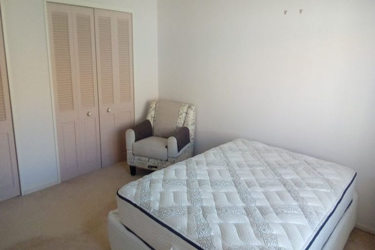 Photo of property in 6 Lakeside Villas, Whitby, Porirua, 5024