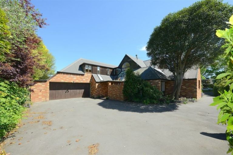 Photo of property in 6d Swithland Place, Avonhead, Christchurch, 8042