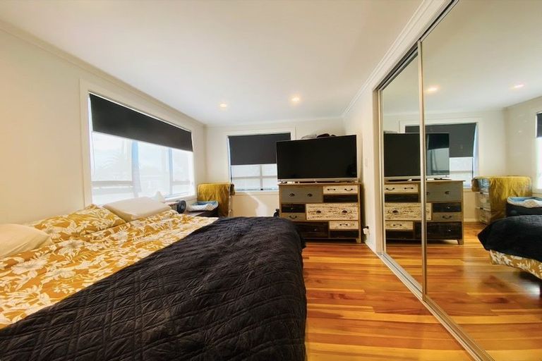 Photo of property in 36 Kirkbride Road, Mangere Bridge, Auckland, 2022