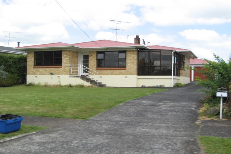 Photo of property in 4 Mason Avenue, Pukekohe, 2120