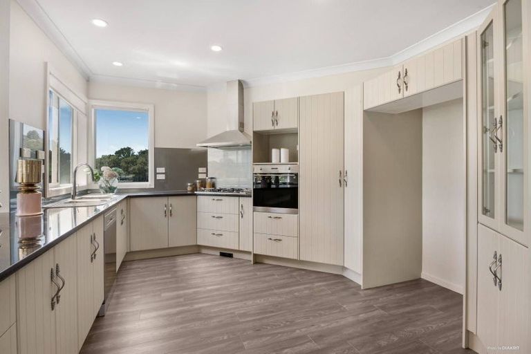 Photo of property in 68 Penguin Drive, Murrays Bay, Auckland, 0630