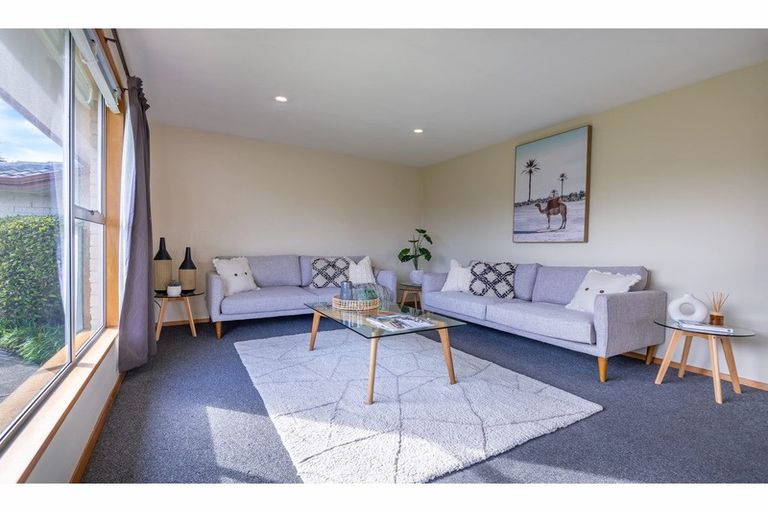 Photo of property in 48 Oldwood Street, Bishopdale, Christchurch, 8053