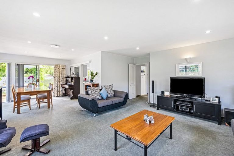 Photo of property in 2 Tainui Street, Raumati Beach, Paraparaumu, 5032