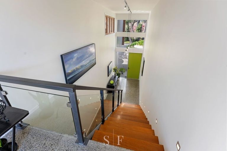 Photo of property in 8 Ngarara Road, Waikanae, 5036