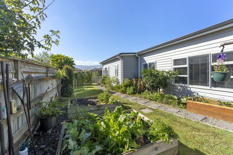 Photo of property in 22 Dal Din Drive, Otaki, 5512