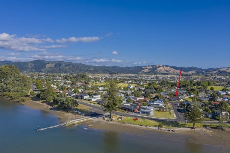 Photo of property in 73 Catherine Crescent, Whitianga, 3510