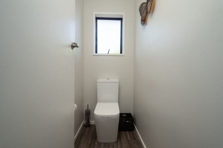 Photo of property in 2/13 Colac Street, Avondale, Christchurch, 8061