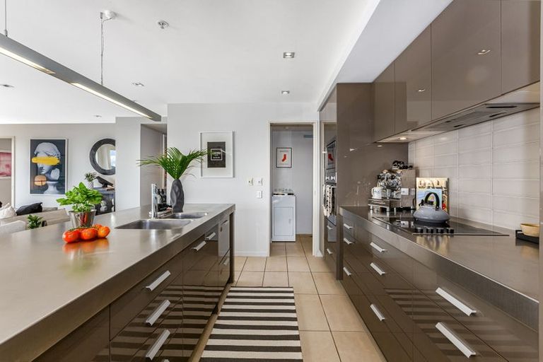 Photo of property in Piermont Apartments, 6f/82 Cable Street, Te Aro, Wellington, 6011