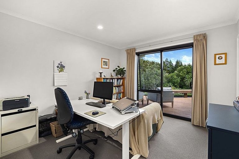 Photo of property in 71 Riddell Road, Kerikeri, 0230