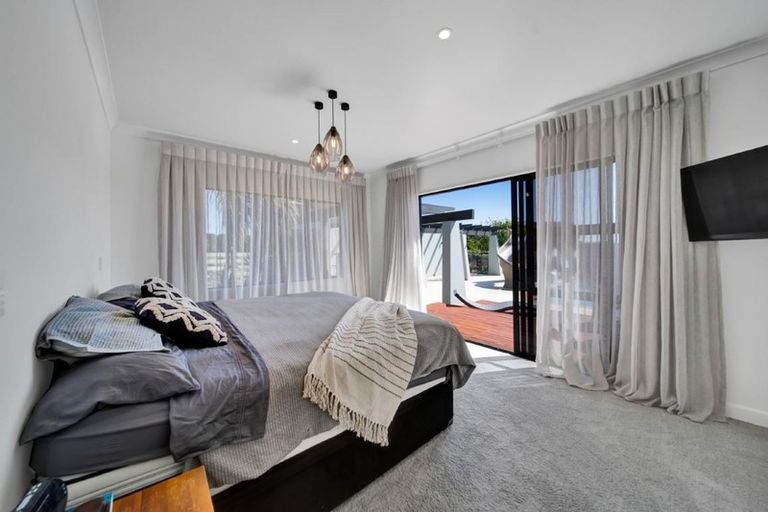 Photo of property in 43 Pennington Road, Brixton, Waitara, 4382