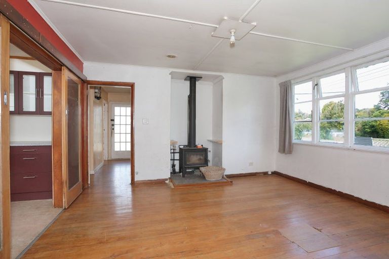 Photo of property in 4 Station Road, Hunterville, 4730