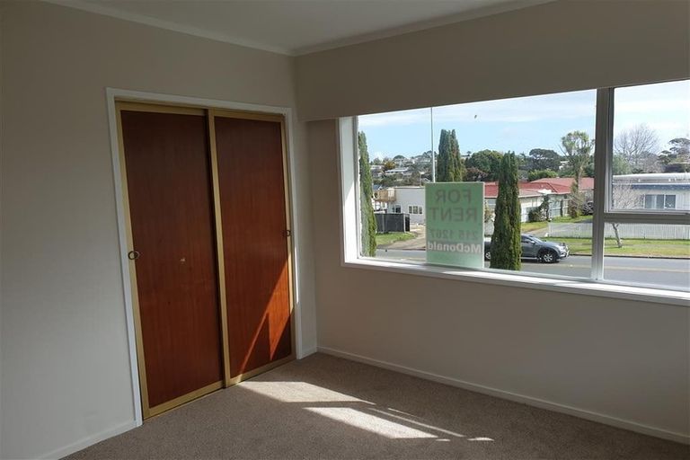 Photo of property in 86 Gossamer Drive, Pakuranga Heights, Auckland, 2010