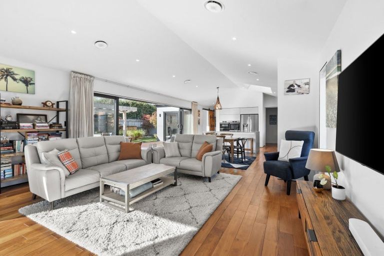 Photo of property in 20 Westwood Street, Greytown, 5712