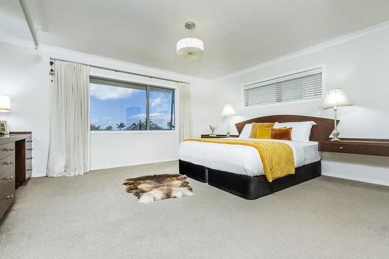 Photo of property in 1/2 Ocean View Road, Milford, Auckland, 0620