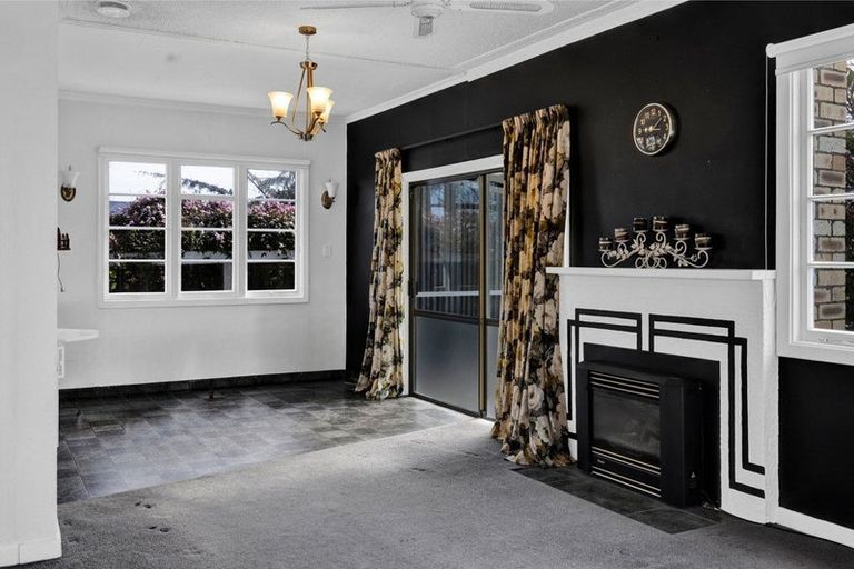 Photo of property in 35 Campbell Street, Hawera, 4610