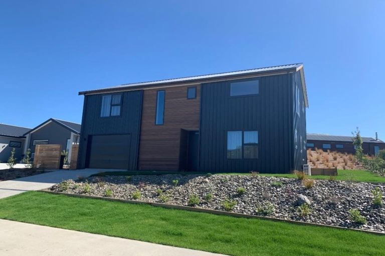 Photo of property in 47 Mount Linton Avenue, Wanaka, 9305