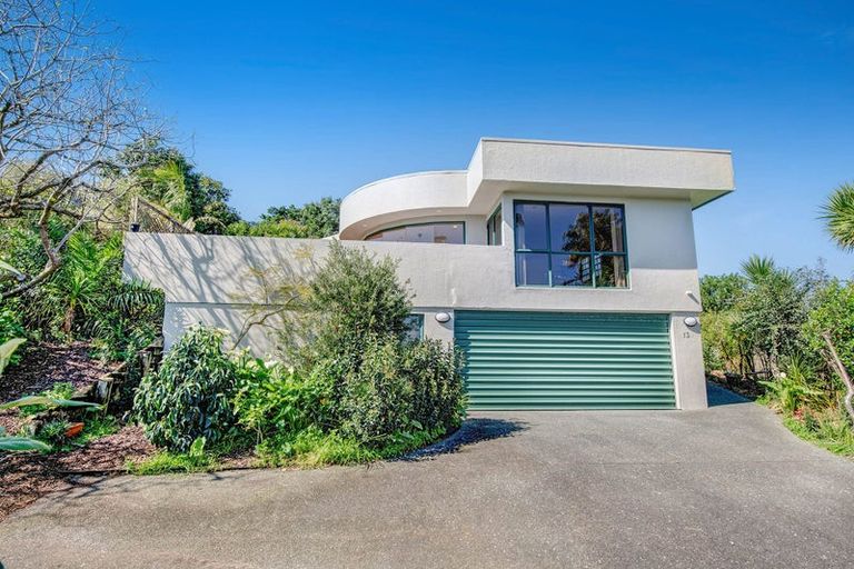 Photo of property in 13 Jelas Road, Red Beach, 0932