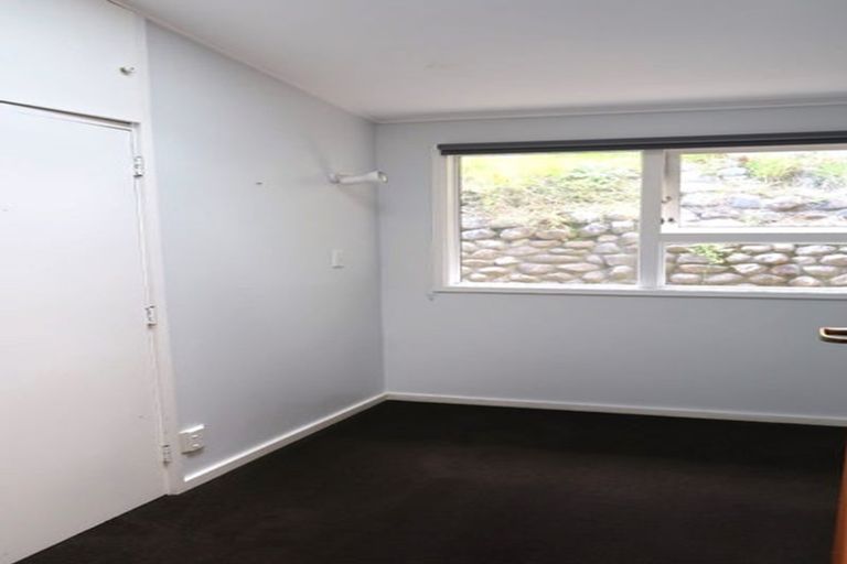 Photo of property in 9 Ardross Avenue, Khandallah, Wellington, 6035