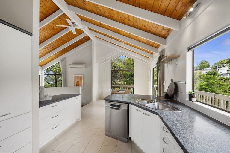 Photo of property in 22b Mariposa Crescent, Birkenhead, Auckland, 0626