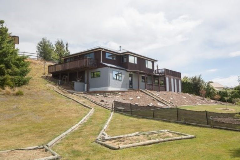 Photo of property in 15 Drake Place, Lake Hawea, Wanaka, 9382