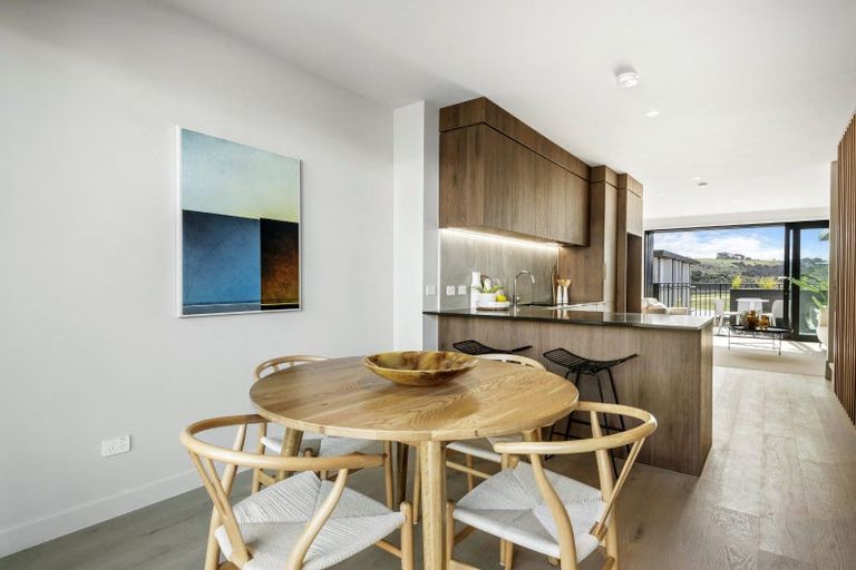 Photo of property in 9a Windlass Street, Long Bay, Auckland, 0630