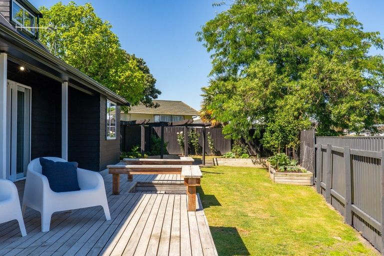 Photo of property in 7 Wilkie Place, Greenmeadows, Napier, 4112