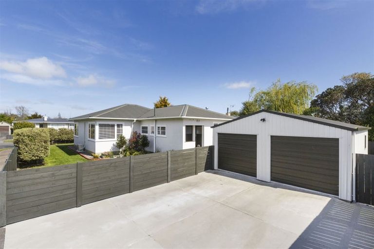 Photo of property in 25 Forbury Avenue, Takaro, Palmerston North, 4412