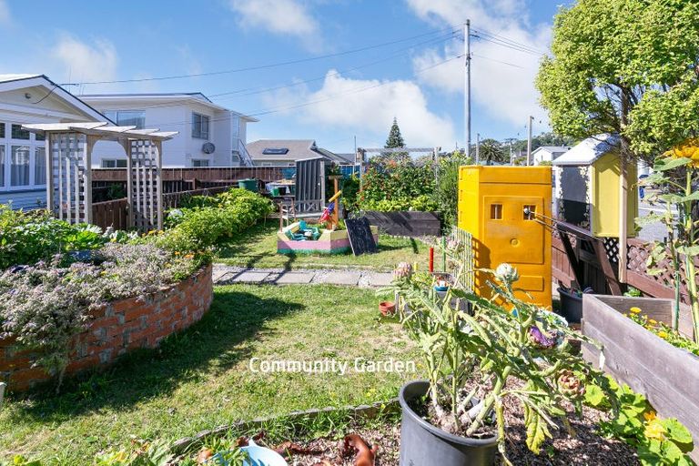 Photo of property in 7/69 Freyberg Street, Lyall Bay, Wellington, 6022