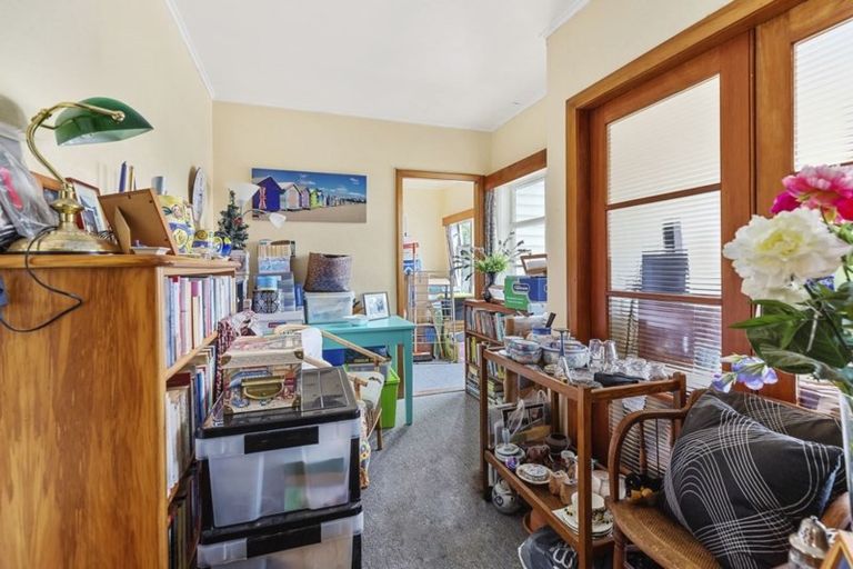 Photo of property in 67 Townsend Road, Miramar, Wellington, 6022