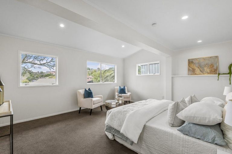 Photo of property in 92 Stapleford Crescent, Browns Bay, Auckland, 0630