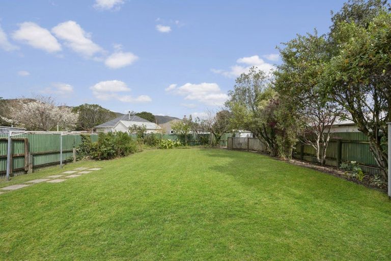 Photo of property in 50 Thornycroft Avenue, Epuni, Lower Hutt, 5011