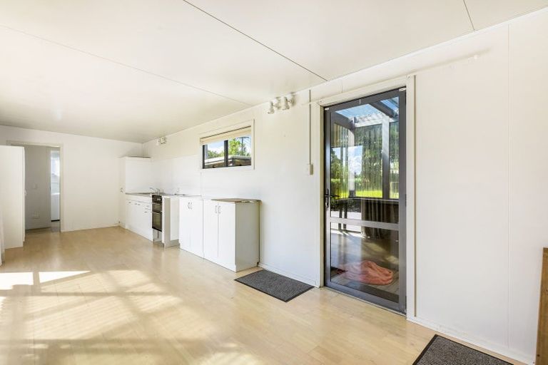 Photo of property in 98 Hanham Road, Kumeu, 0891