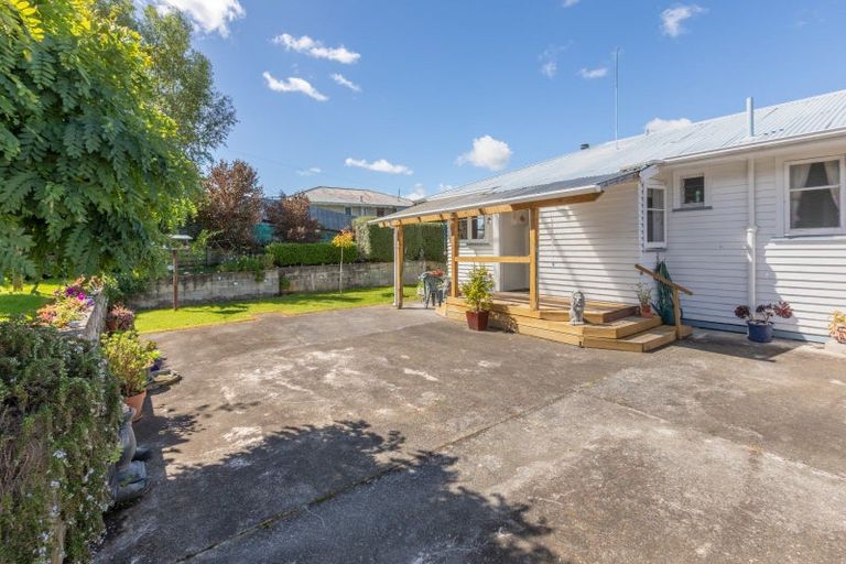 Photo of property in 36 Waverley Street, Waipawa, 4210
