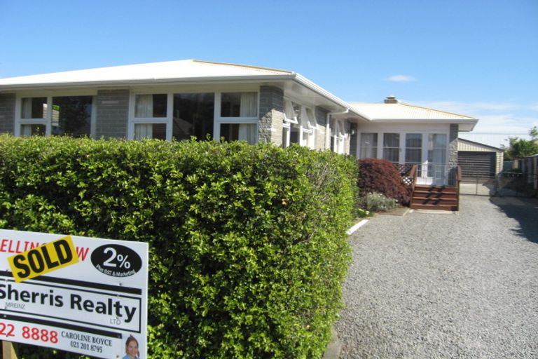 Photo of property in 214 Mairehau Road, Burwood, Christchurch, 8083