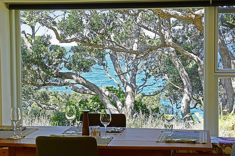 Photo of property in 7 Kyle Street, Leigh, 0985